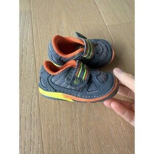 Stride Rite Soft Motion Walking Sneaker Memory Foam Shoe SRT SM LINK Sz 3.5M